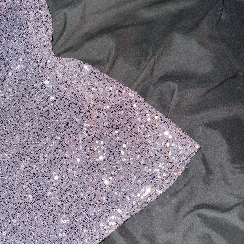 Express silver sequin tank - Picture 3 of 6